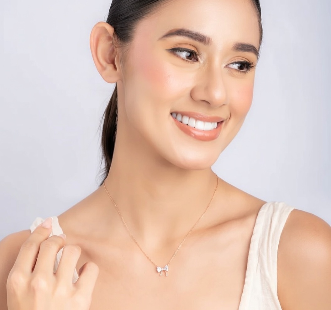 Sweet Bow Crystal Necklace