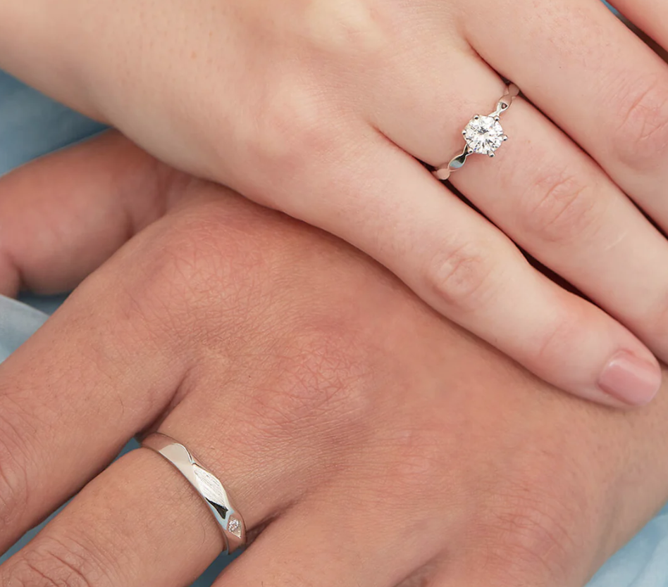 Heartstring Couple Ring Set