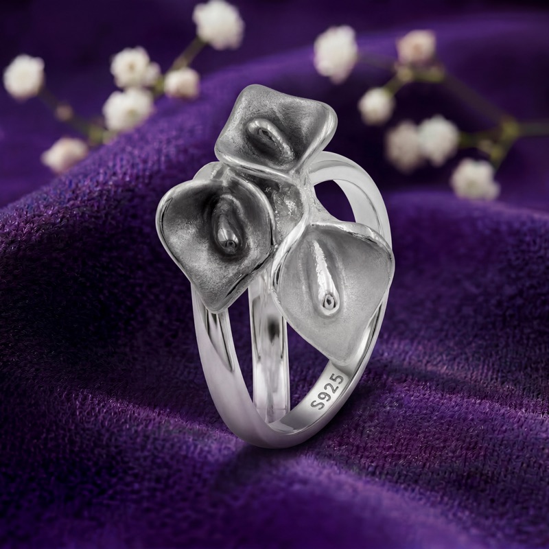 vyanika-abstract-silver-bloom-ring-creative-background