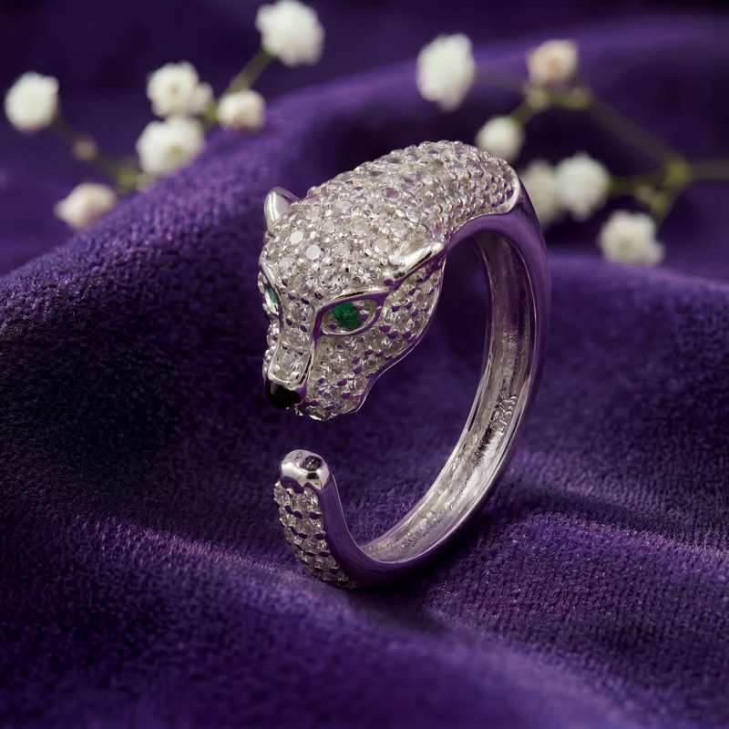 vyanika-panther-luxe-ring-creative-background