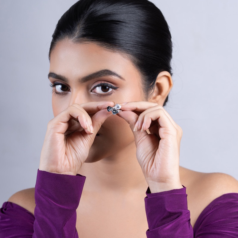vyanika-abstract-silver-bloom-ring-model-creative-angle-shoot