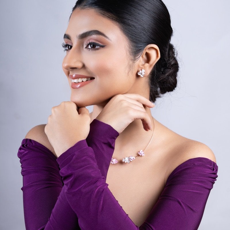vyanika-pink-floral-pearl-necklace-set-model-side-look