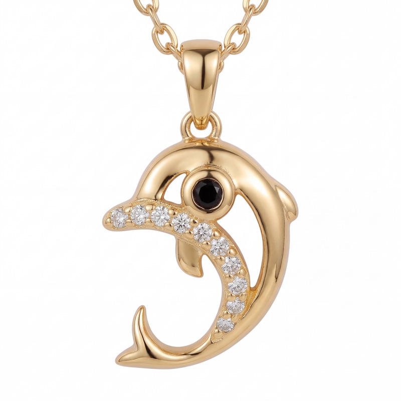 vyanika-dolphin-necklace-product-close-up-shoot