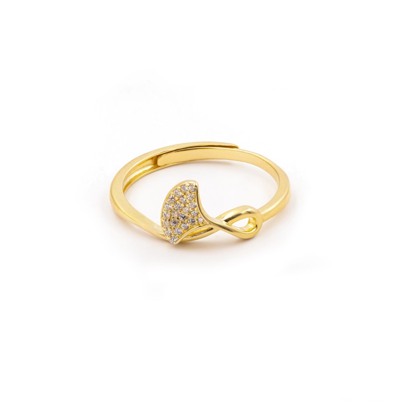 Vyanika Golden Leaf Spark Ring
