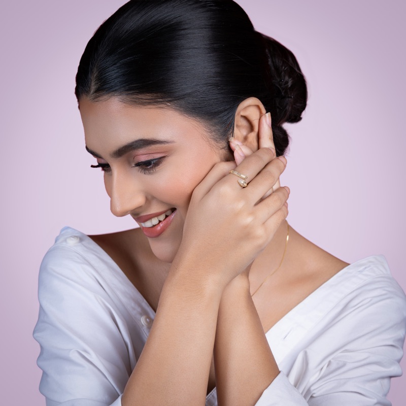 vyanika-gold-snake-wrap-ring-model-side-look