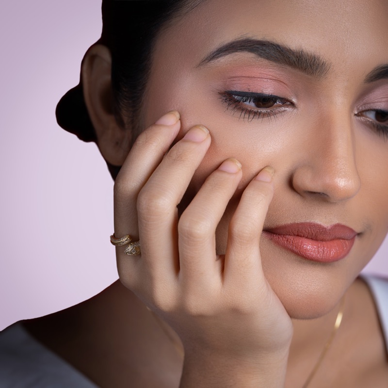 vyanika-gold-snake-wrap-ring-model-close-up-look