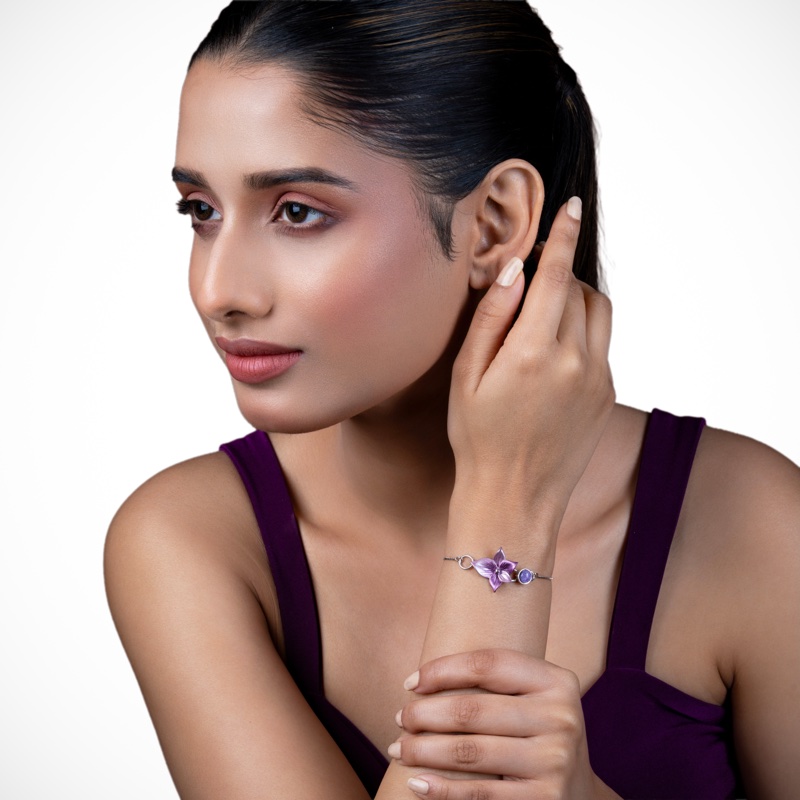 Vyanika Lavender Bloom Bracelet – Silver Floral Charm