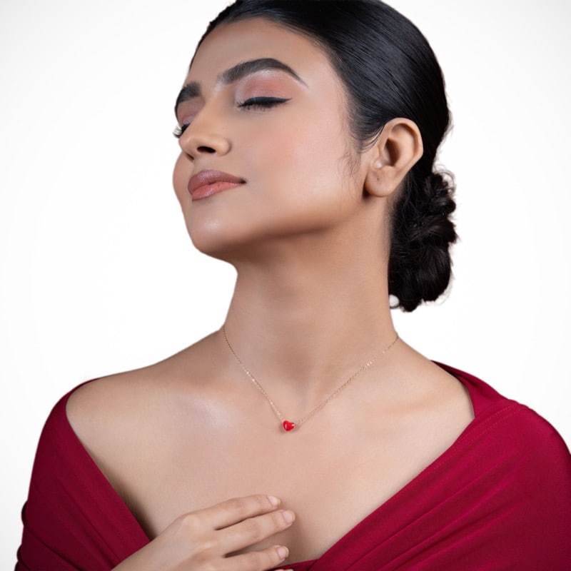 vyanika-red-heart-pendant-necklace-model-front-look