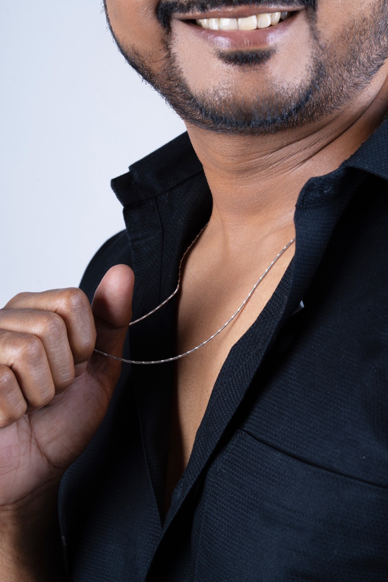 Vyanika Silver Small Snake Chain for Men