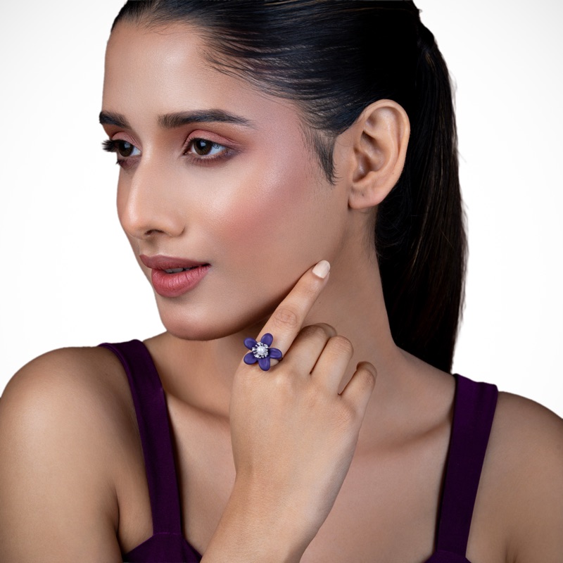 vyanika-violet-flower-pearl-ring-model-side-look